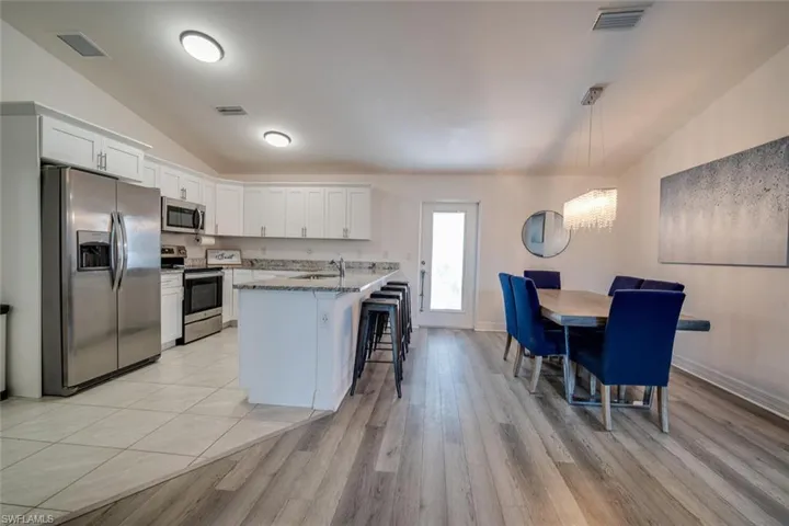 325 NW 10th  TER, Cape Coral, FL 33993