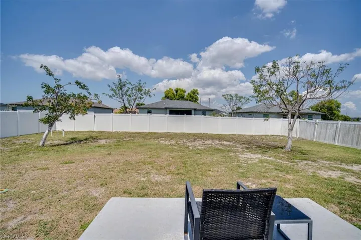 325 NW 10th  TER, Cape Coral, FL 33993