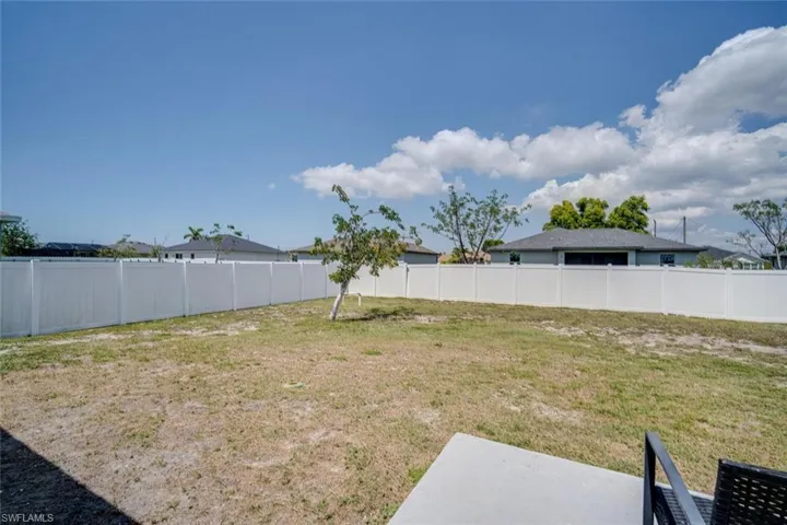 325 NW 10th  TER, Cape Coral, FL 33993