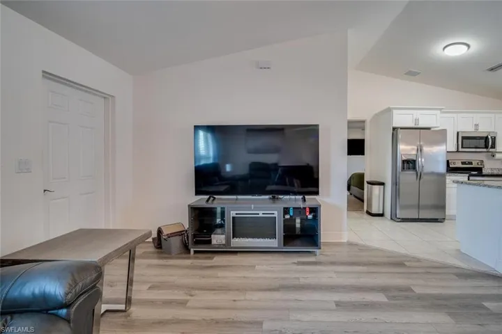 325 NW 10th  TER, Cape Coral, FL 33993