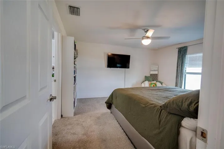 325 NW 10th  TER, Cape Coral, FL 33993