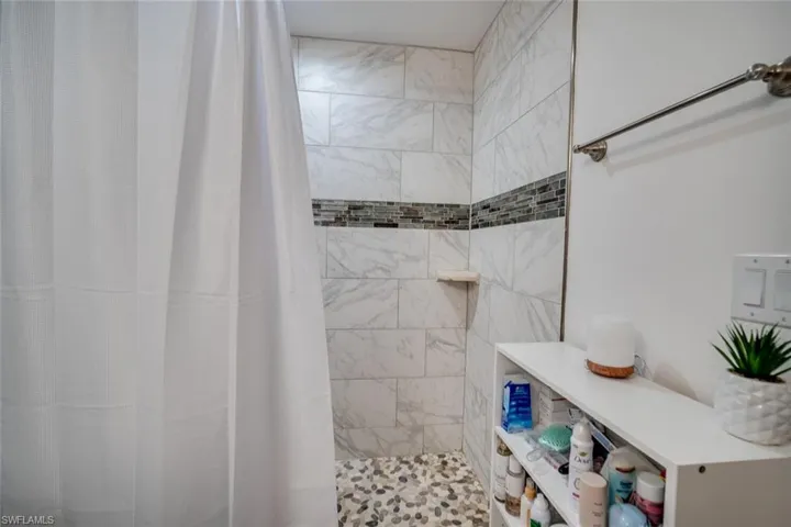 325 NW 10th  TER, Cape Coral, FL 33993