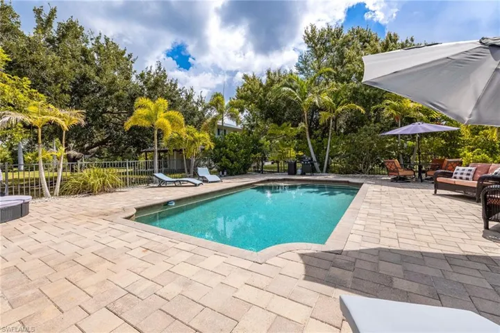 8787 Kodiak Ct, St. James City, Florida 33956