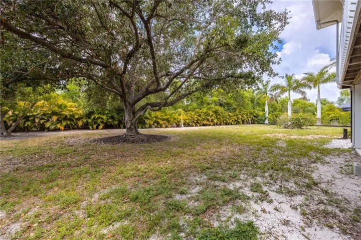 8787 Kodiak Ct, St. James City, Florida 33956