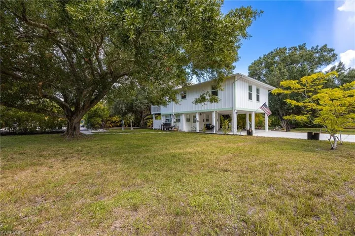 8787 Kodiak Ct, St. James City, Florida 33956