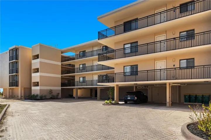 View of apartment building / complex