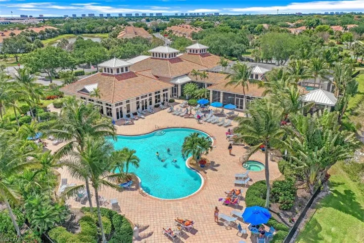 Clubhouse Resort Style Pool