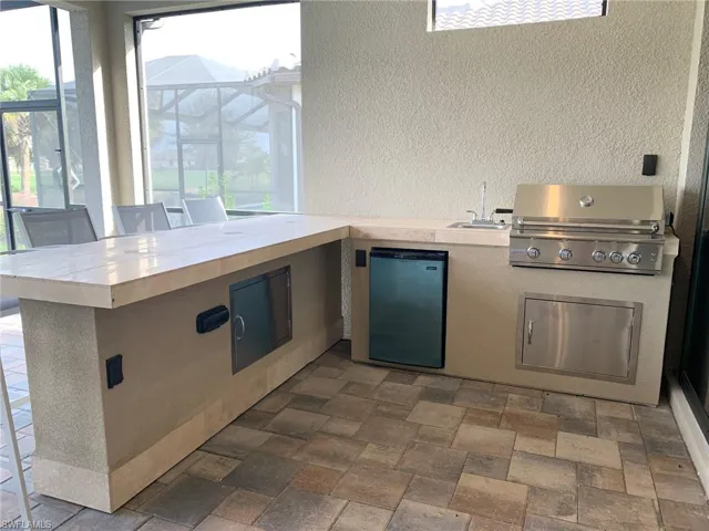 9408  Rapallo  ST, Naples, FL 34119