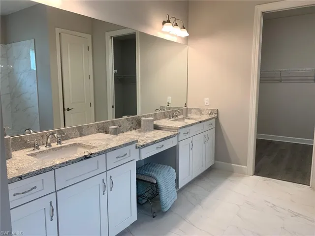 9408  Rapallo  ST, Naples, FL 34119