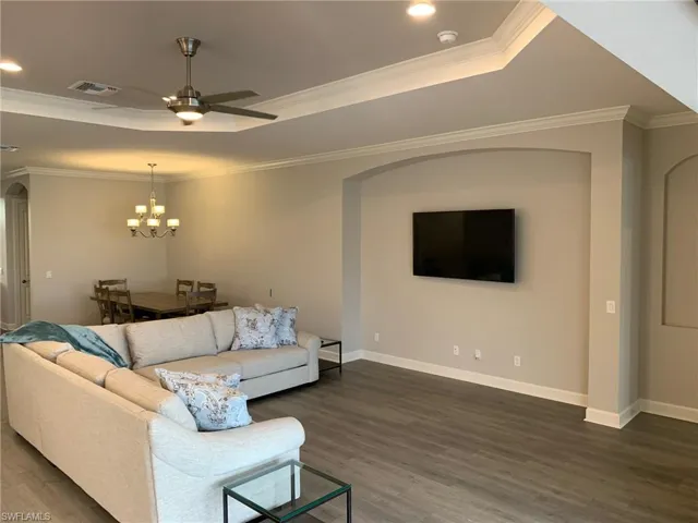 9408  Rapallo  ST, Naples, FL 34119