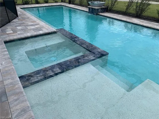 9408  Rapallo  ST, Naples, FL 34119