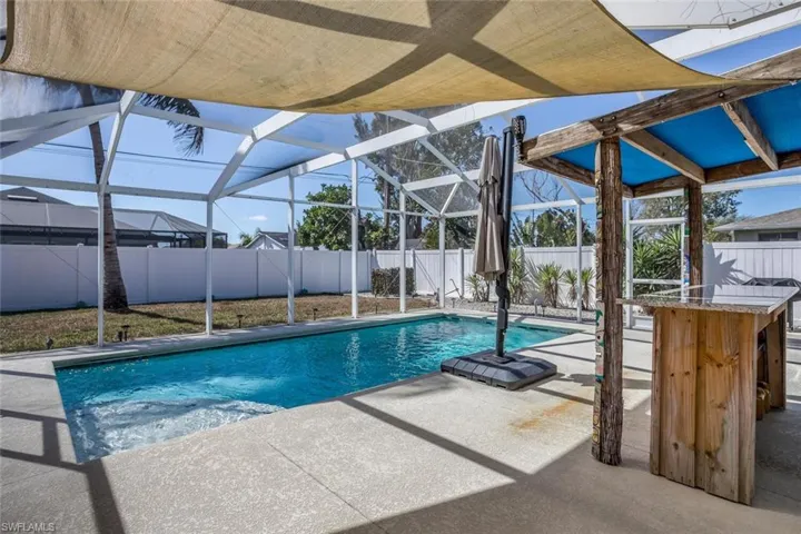 Tiki bar!