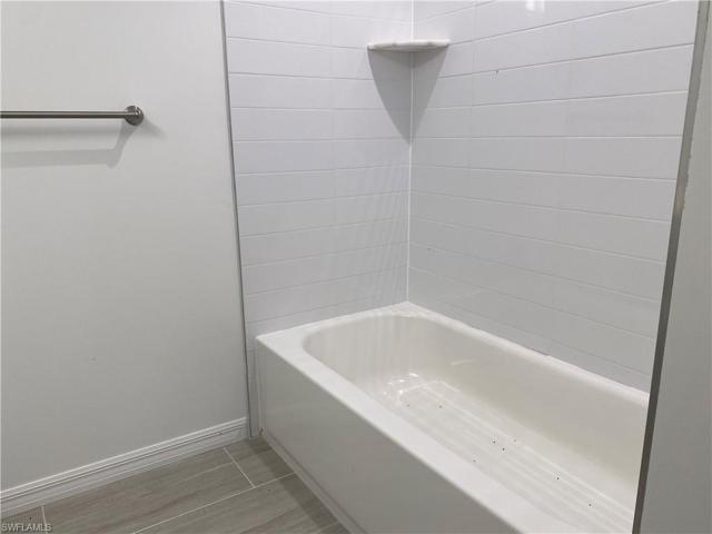 Guest Bath Tub