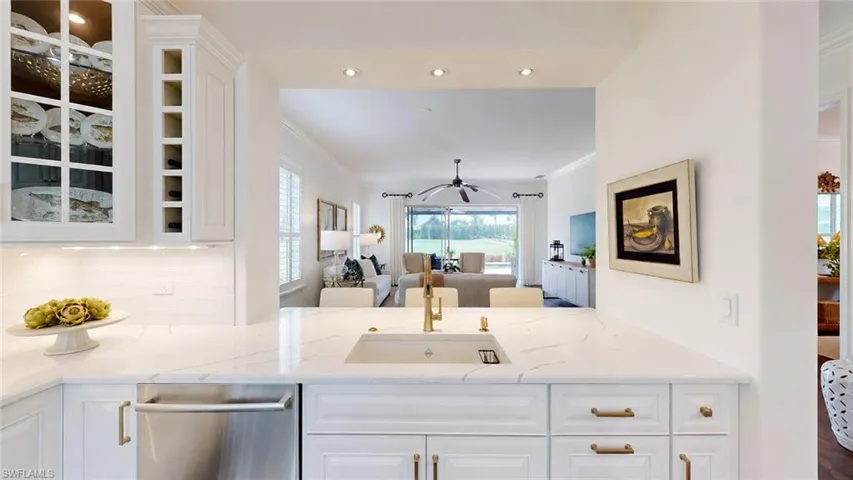 16441 Edgemont Dr, Fort Myers, Florida 33908