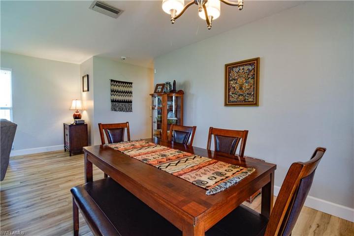2015 SE 16th ST, CAPE CORAL FL 33990