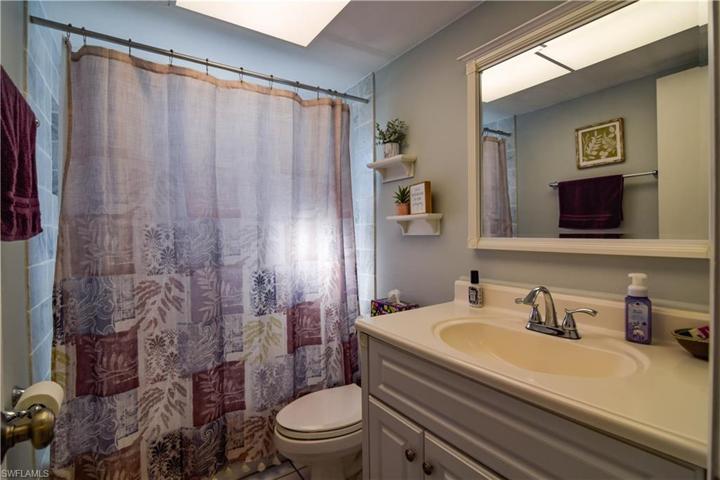 2015 SE 16th ST, CAPE CORAL FL 33990