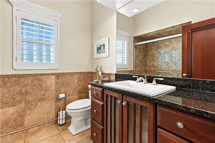 4422 Longshore Way N, Naples, Florida 34119