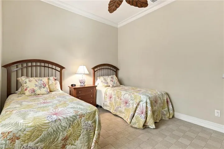 4422 Longshore Way N, Naples, Florida 34119