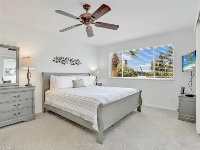 360 Horse Creek Dr # 305, Naples Fl 34110