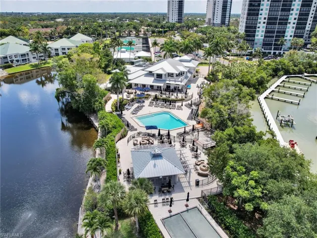 360 Horse Creek Dr # 305, Naples Fl 34110
