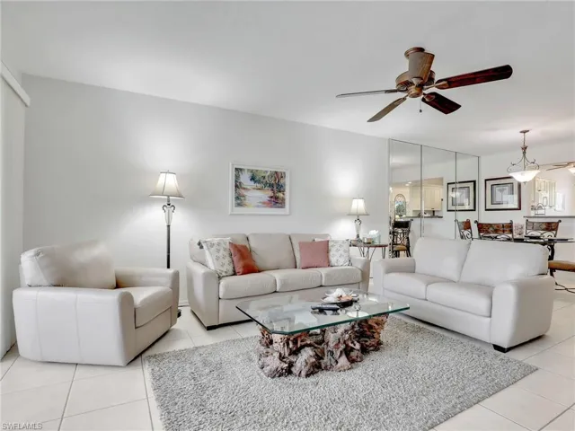 360 Horse Creek Dr # 305, Naples Fl 34110