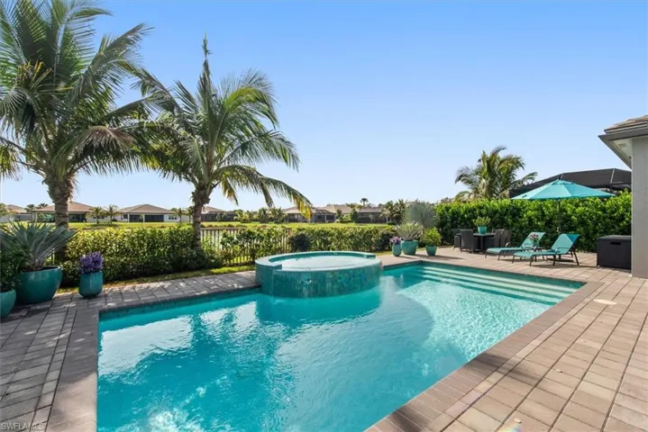 12044 Oleander Ave, Naples, Florida 34120