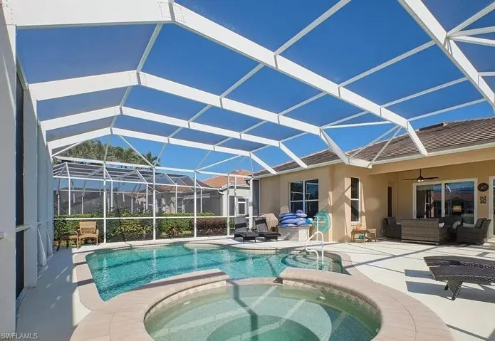 16320 Willowcrest Way, Fort Myers, Florida 33908