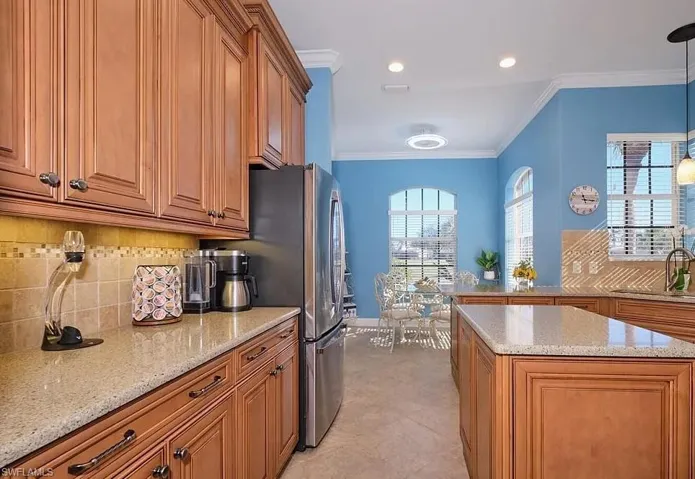 16320 Willowcrest Way, Fort Myers, Florida 33908
