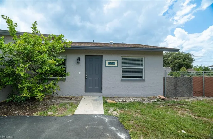 1940 48th St Sw 1932, Naples, Florida 34116
