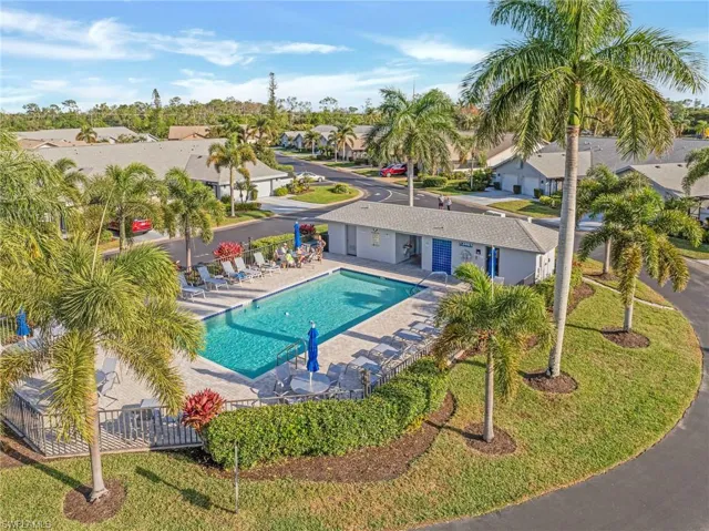 View satellite pool in Villas 1 subdivision