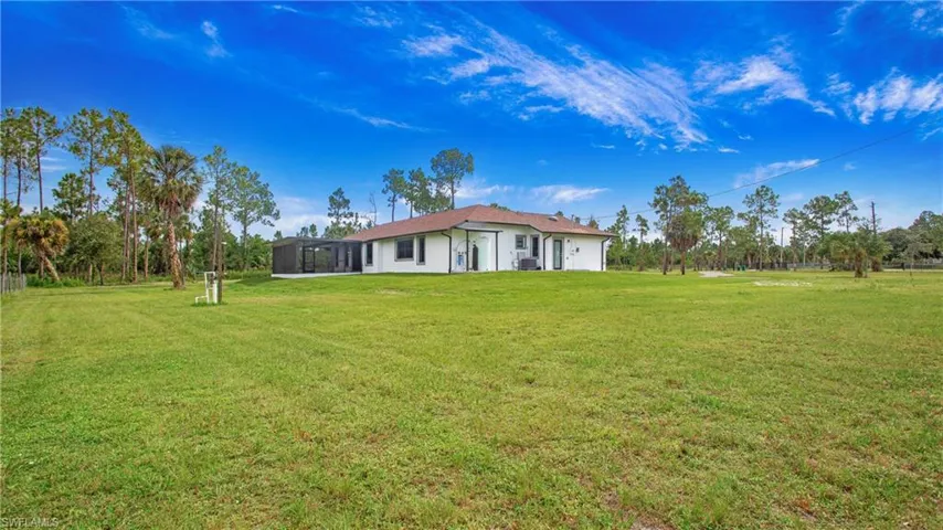 4935  20th NE ST, Naples, FL 34120