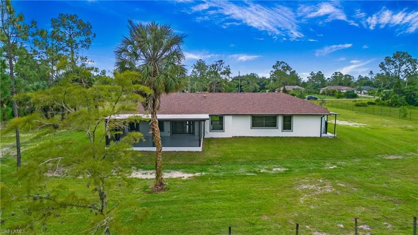 4935  20th NE ST, Naples, FL 34120