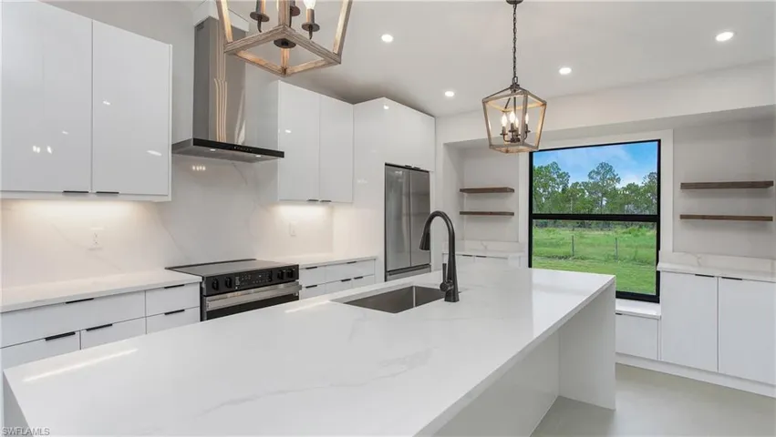 4935  20th NE ST, Naples, FL 34120