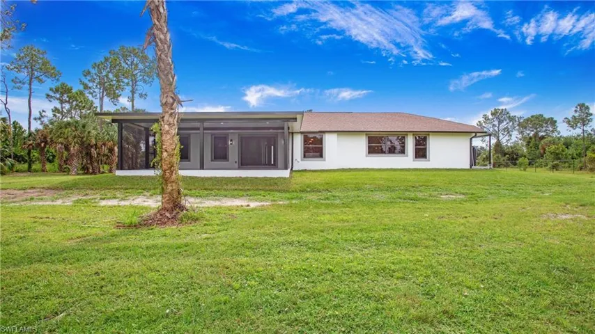 4935  20th NE ST, Naples, FL 34120