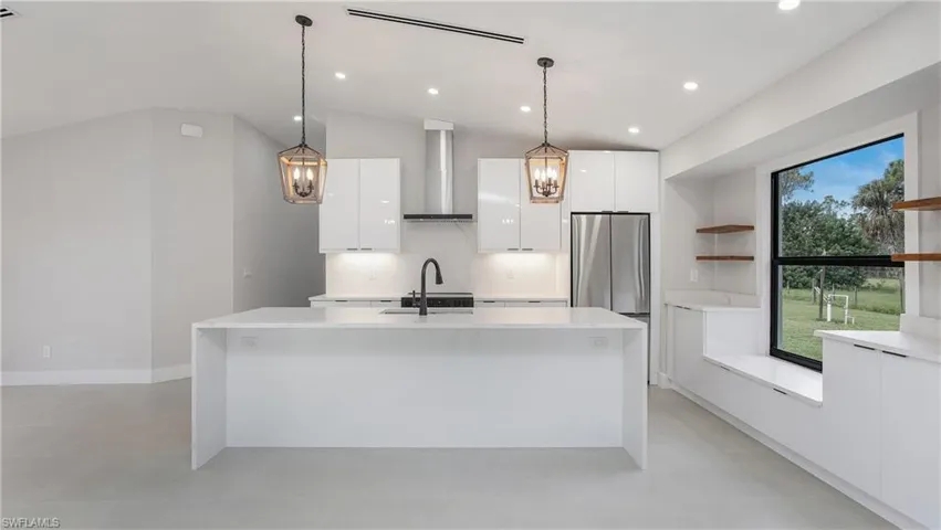 4935  20th NE ST, Naples, FL 34120