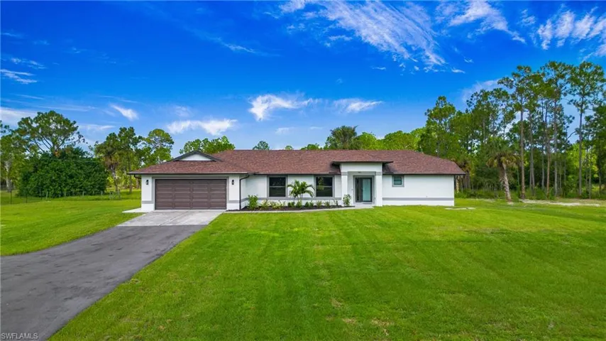 4935  20th NE ST, Naples, FL 34120