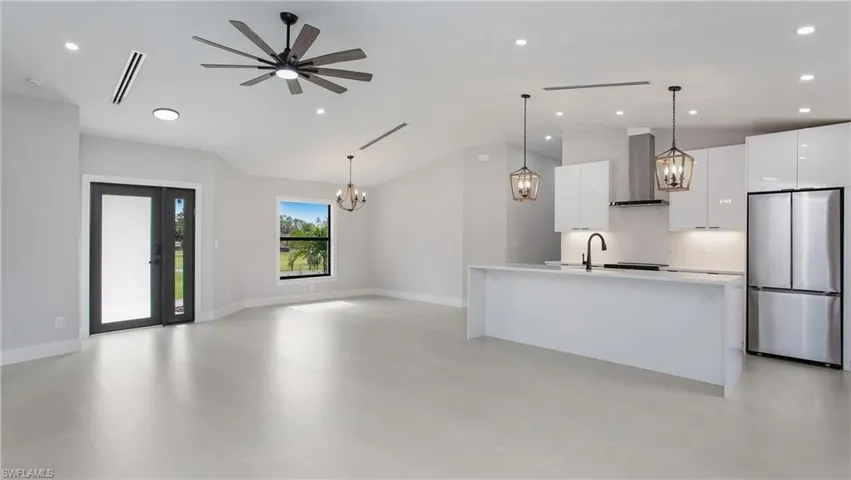 4935  20th NE ST, Naples, FL 34120