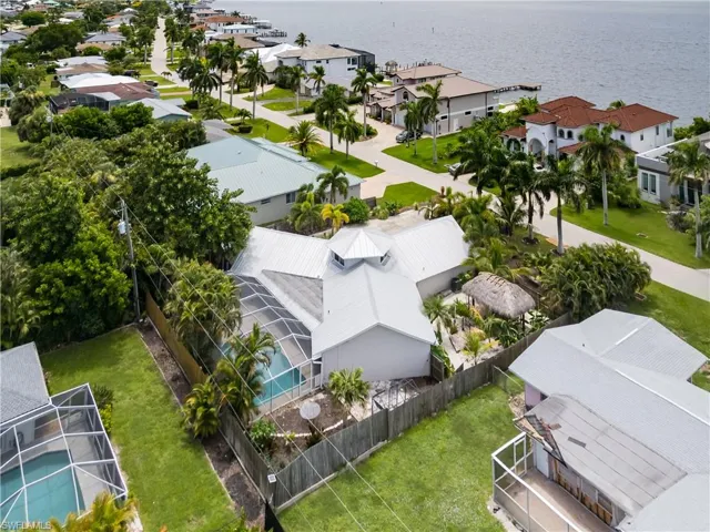 529 Coral Dr, Cape Coral, Florida 33904