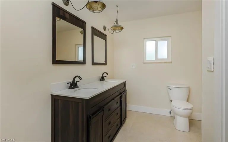 529 Coral Dr, Cape Coral, Florida 33904