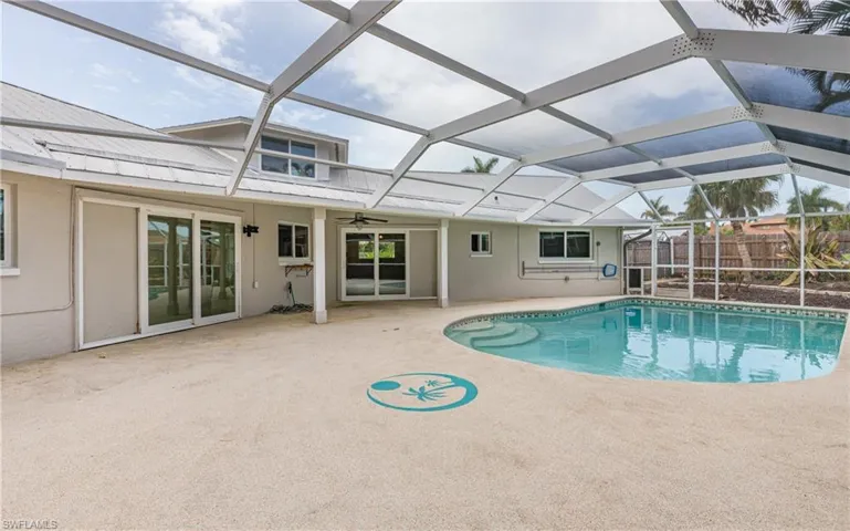 529 Coral Dr, Cape Coral, Florida 33904