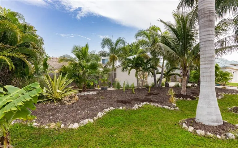 529 Coral Dr, Cape Coral, Florida 33904