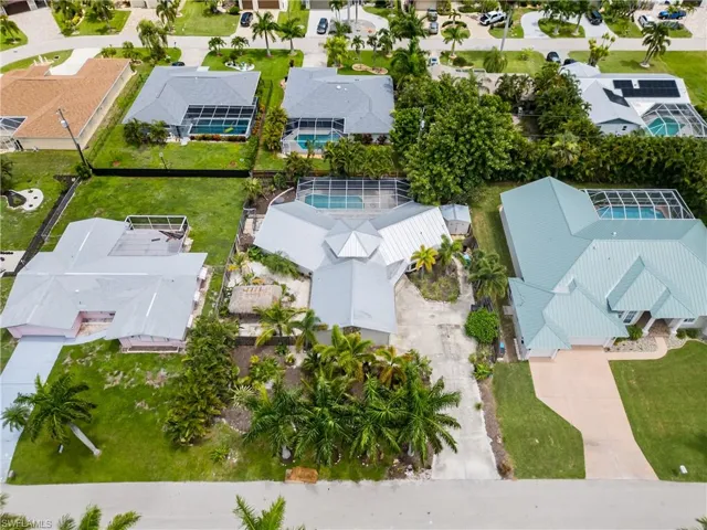 529 Coral Dr, Cape Coral, Florida 33904