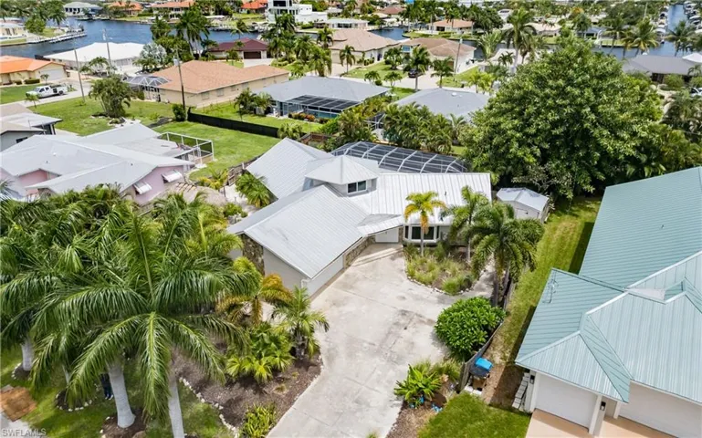 529 Coral Dr, Cape Coral, Florida 33904
