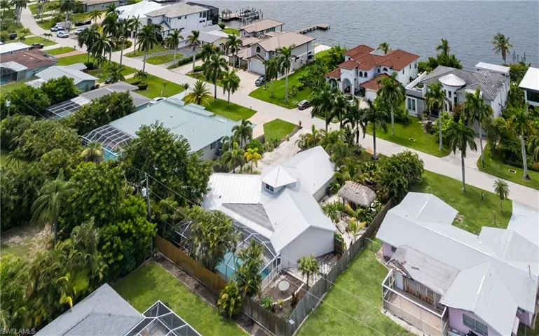 529 Coral Dr, Cape Coral, Florida 33904