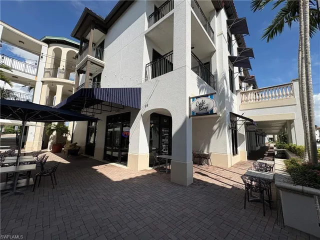 1500 5th Ave S, Naples, Florida 34102