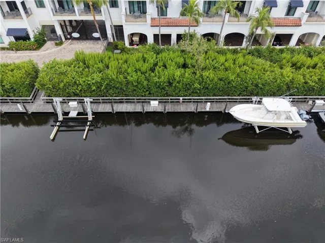 1500 5th Ave S, Naples, Florida 34102