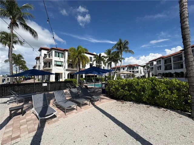 1500 5th Ave S, Naples, Florida 34102