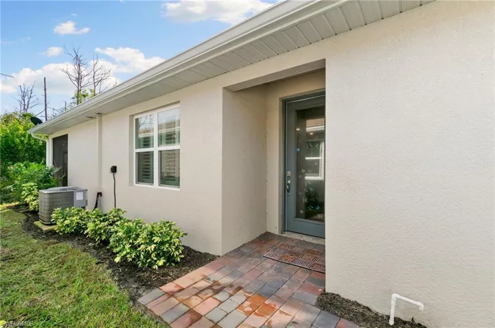1208  Enbrook  LOOP, Naples, FL 34114