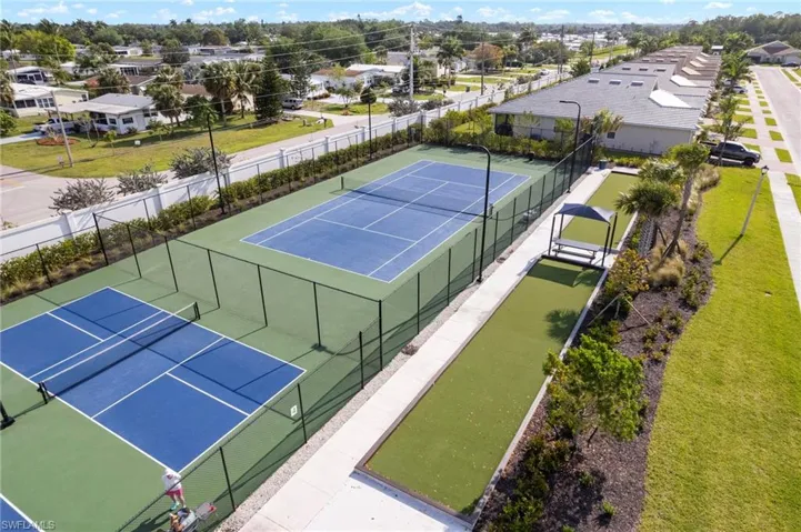 1208  Enbrook  LOOP, Naples, FL 34114