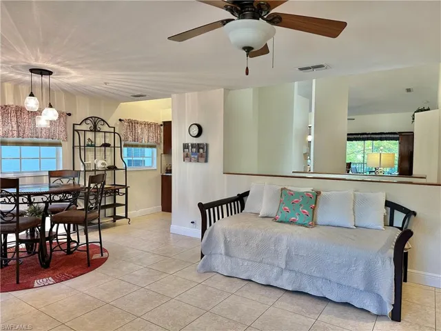 354 Dover Pl 202, Naples, Florida 34104